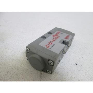 REXROTH VALVE 0 820 231 002 *NEW NO BOX*