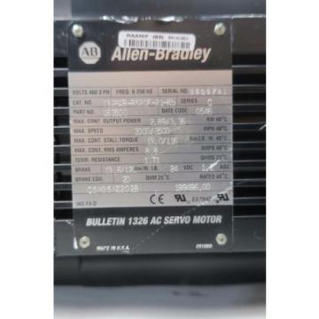 ALLEN BRADLEY 1326AB-B520F-21-K5 460V-AC 3.36KW 116LB-IN SERVO MOTOR D551943