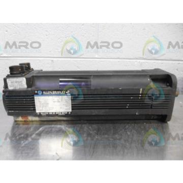 ALLEN BRADLEY 1326AB-B430E-21-K4 AC SERVO MOTOR 1.5 KW 3200 RPM *NEW NO BOX*