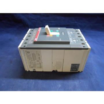 NEW In Box ABB T5NQ300TW Circuit Breaker 300Amp, 3Pole, 600V W/Assembled Acess.