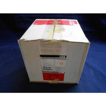 NEW In Box ABB T5NQ300TW Circuit Breaker 300Amp, 3Pole, 600V W/Assembled Acess.