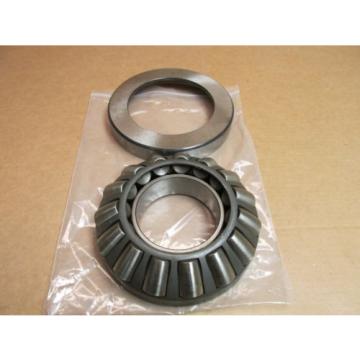 NEW SKF 29424E SPHERICAL ROLLER THRUST BEARING  w/ CUP 29424 E 120x250x78 mm