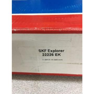 NEW IN BOX SKF SPHERICAL ROLLER BEARING 22226 EK