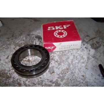 NEW SKF 22215CCKW33 SPHERICAL ROLLER BEARING