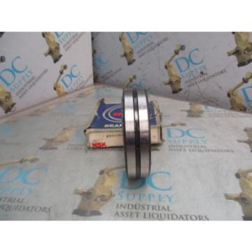 NSK 22215CDE4 S11 SPHERICAL ROLLER BEARING NIB