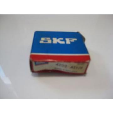 4202A TN9 (Double Row Deep Goove Ball Bearing)SKF