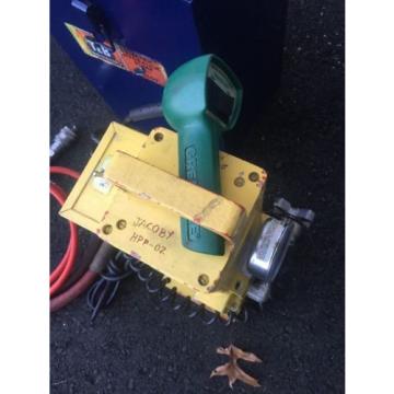 T&amp;B Thomas &amp; Betts 13600 Electric Hydraulic W/Case Crimper Cutter greenlee Pump