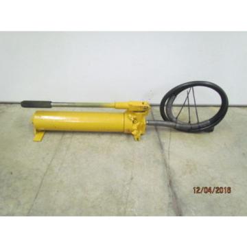 Enerpac P80 HydraulicHand With Hose and Coupler 6&#039; Hose Pump