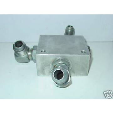 USED CLARK FORKLIFT FLOW VALVE CL 1751217 OR CL 909547 Pump