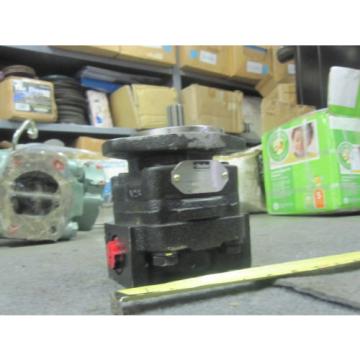 NEW PARKER COMMERCIAL HYDRAULIC # 970004994 Pump