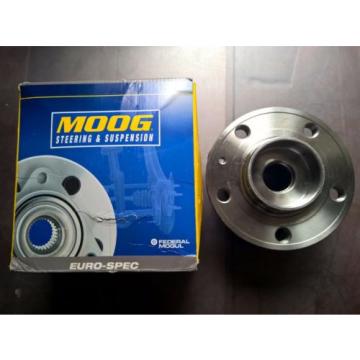 Volvo XC90 Moog 513208 Wheel Bearing and Hub Assembly