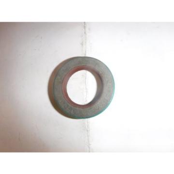 NEW SKF 9506 Oil Seal New Grease Seal (P)