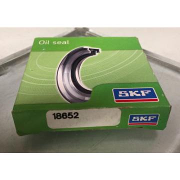 18652 - SKF  - Oil Grease Seal NIB